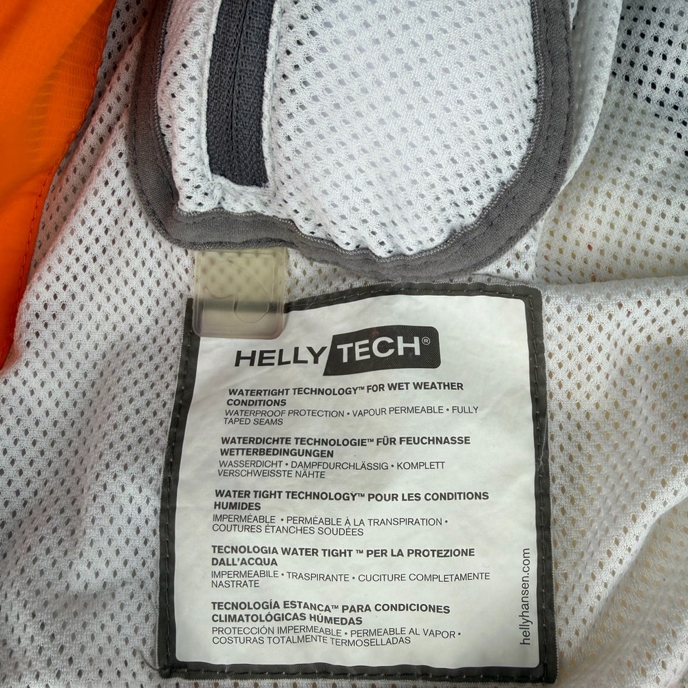 Helly Hansen Jacket - image 4